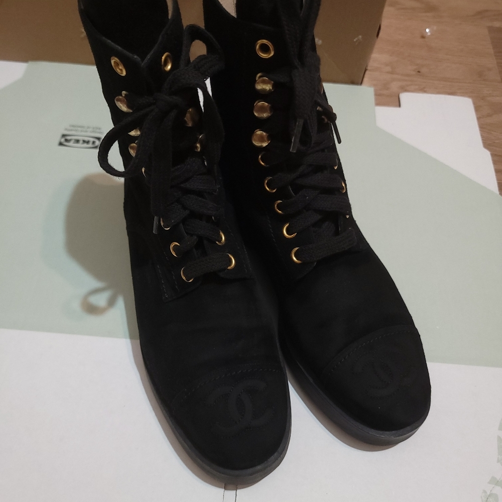 Vintage Chanel Suede Combat Boots 37.5 - Picture 2 of 8